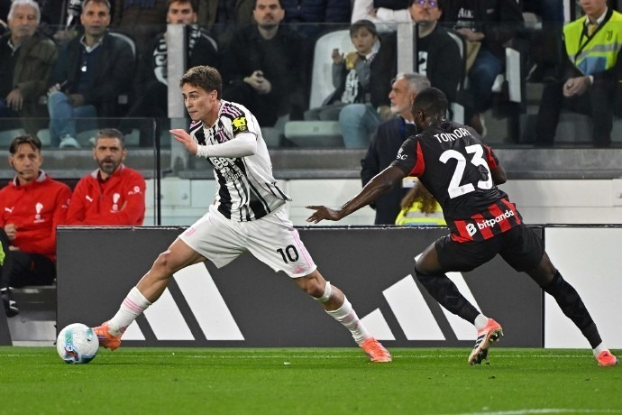 《高达钢铁之诗》尹正代言宣传片公开，王牌指挥官出击！