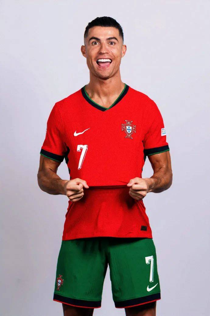 英格兰足总杯第3轮：塞梅尼奥首秀传射 曼城10-1埃克塞特城