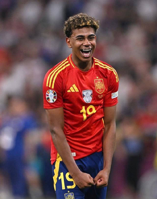 哈兰德超越传奇