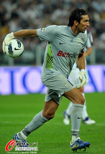 亚历山大29+8维金斯23+5 雷霆扑灭热火三连胜